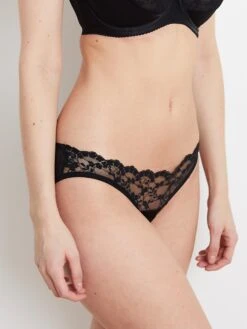 Sophia Black Lace Low Rise Knickers